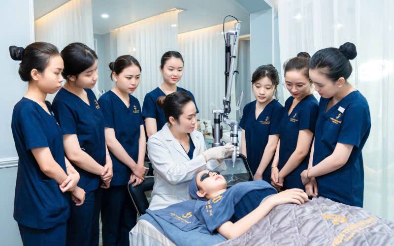 Đào tạo kỹ thuật công nghệ cao